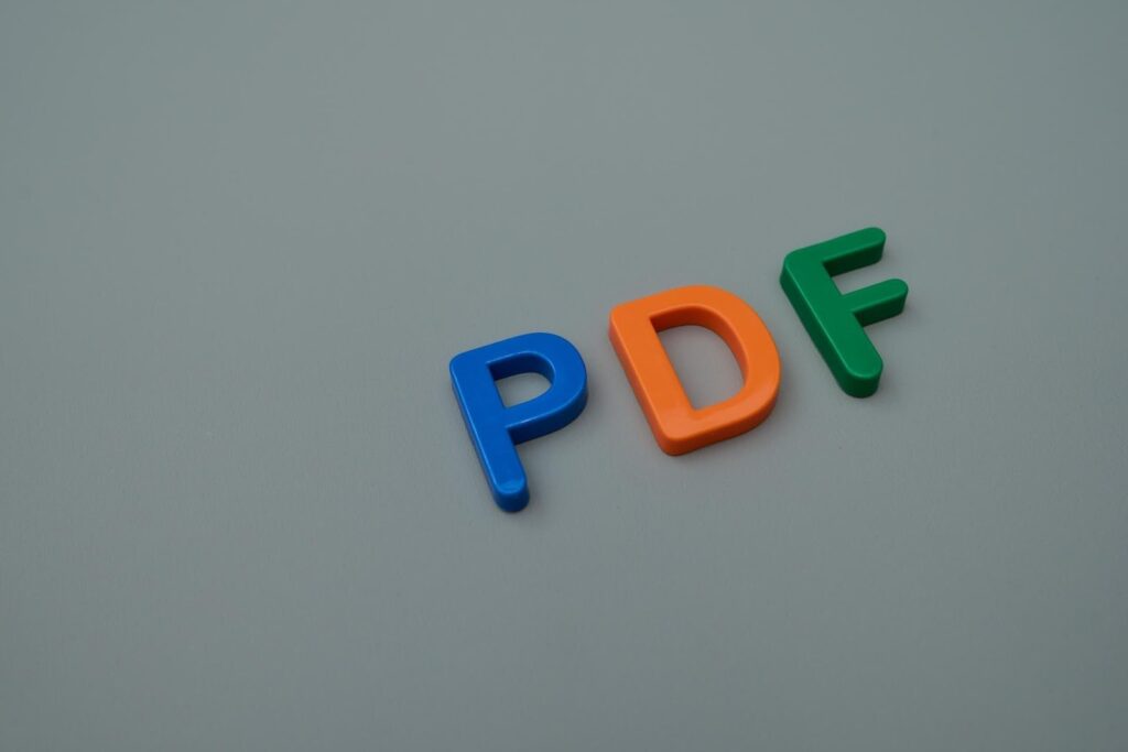 「PDF」の文字